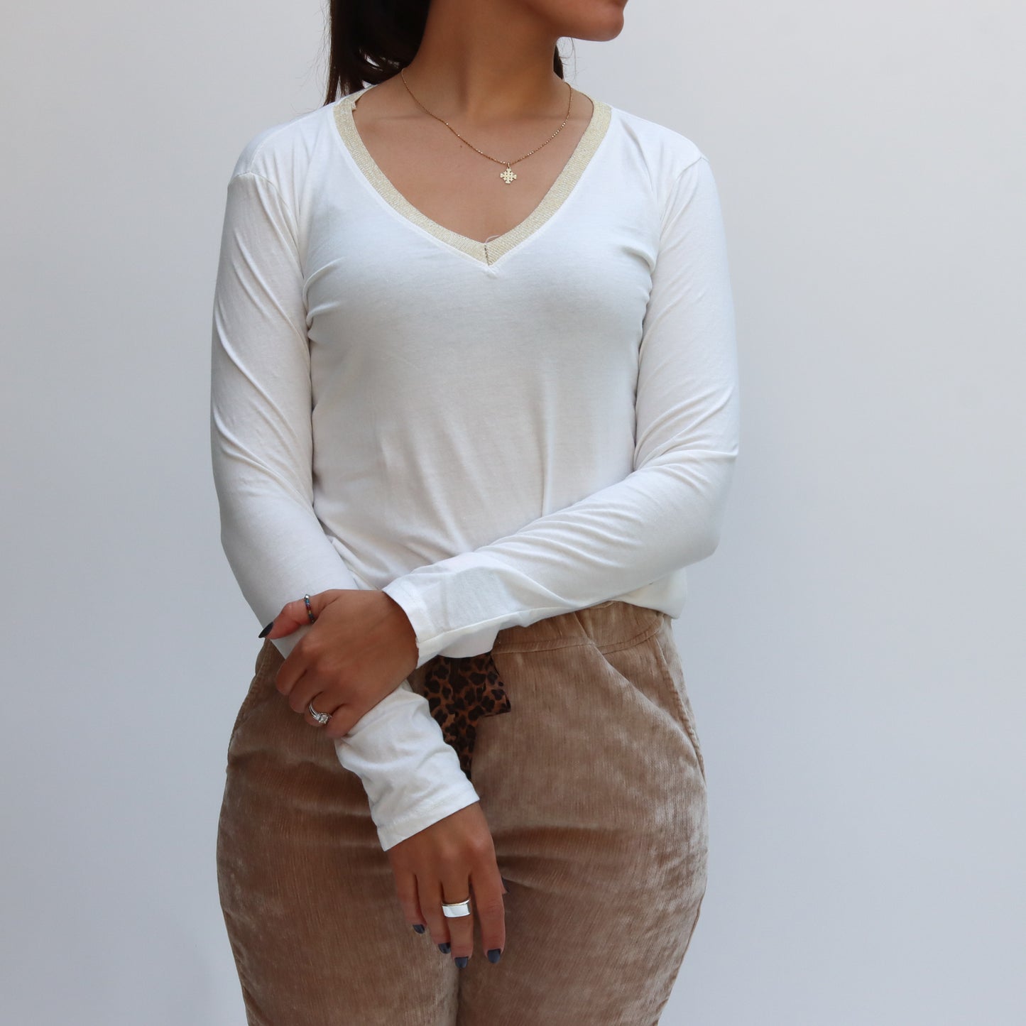 Blusa Básica en V Blanca