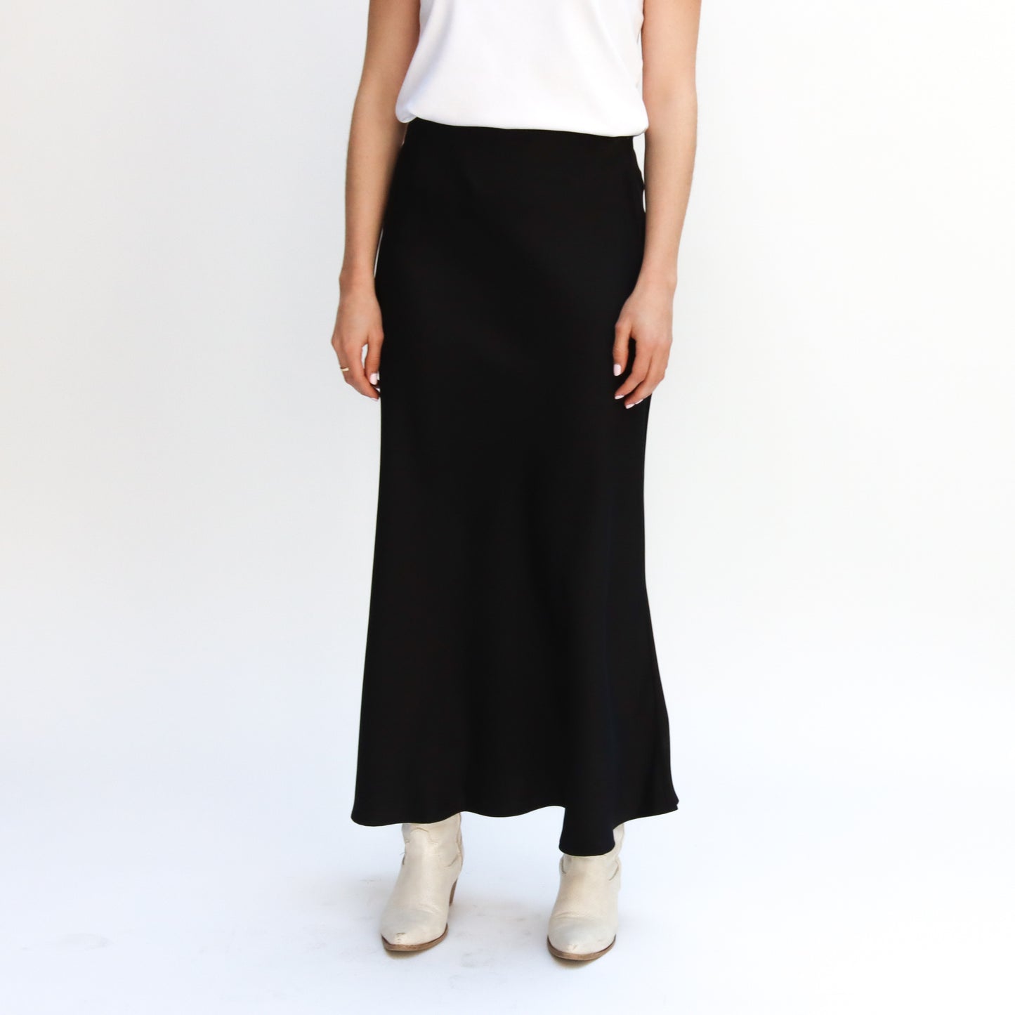 Falda Satin Negra