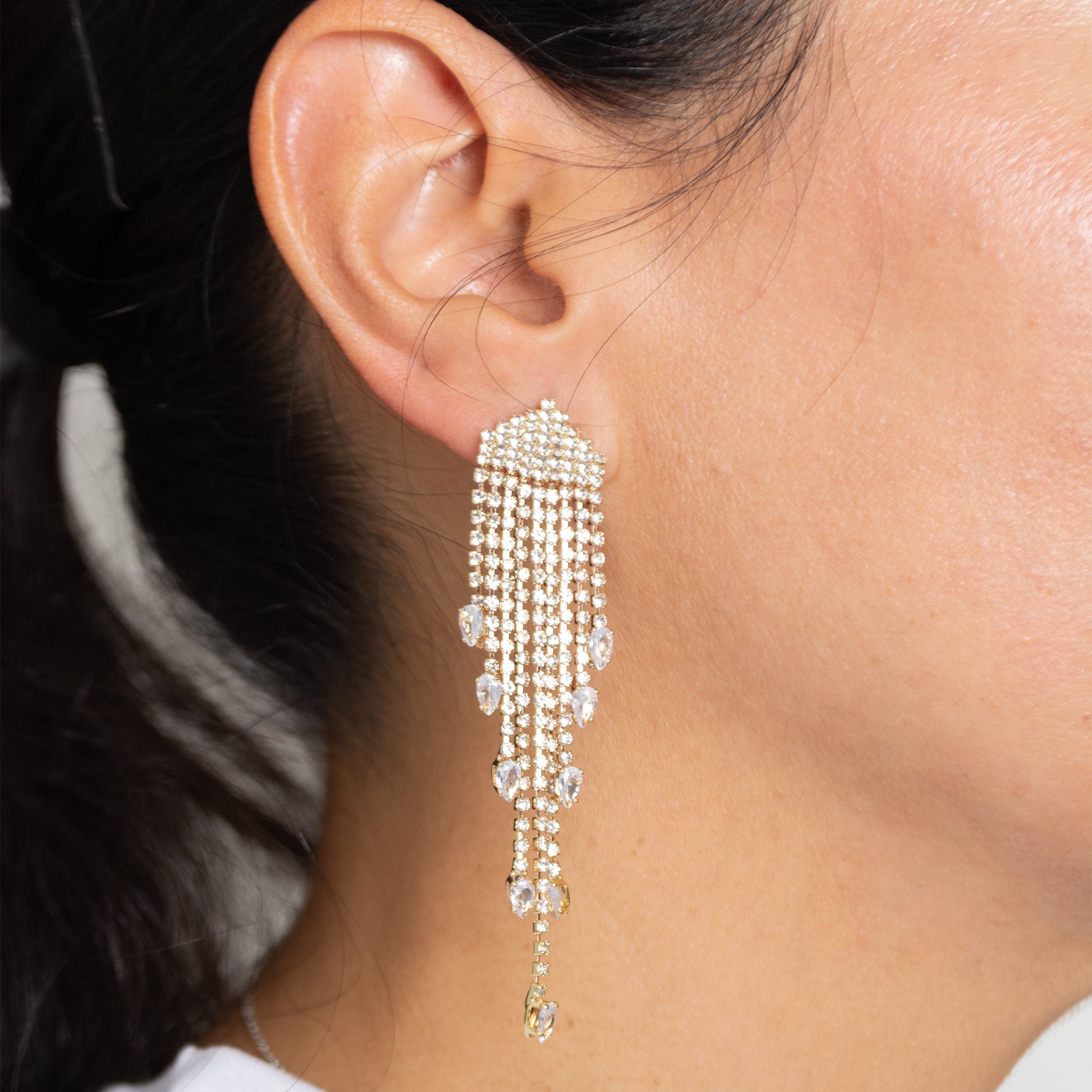 Aretes "Geometría Brillante" 🔷✨: Elegancia Larga y Moderna