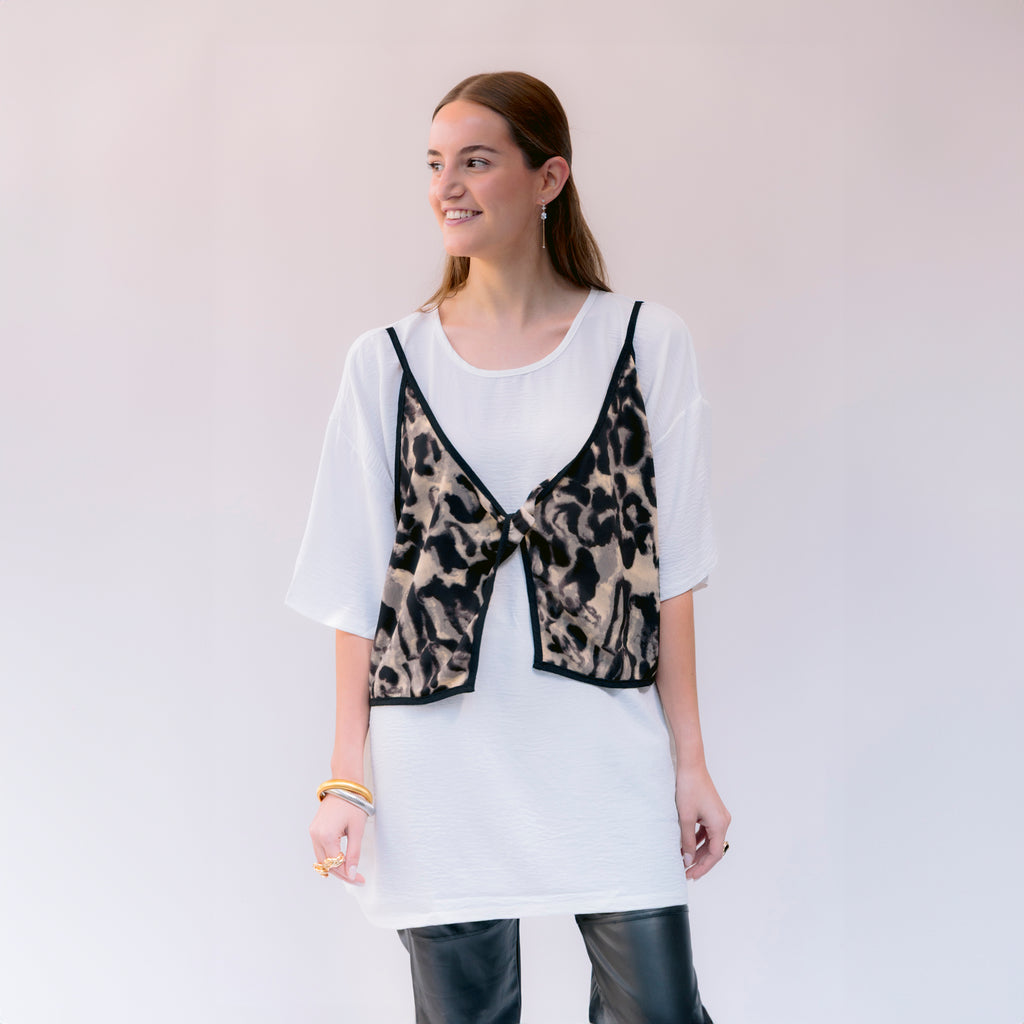 Blusa Blanca con Top Animal Print