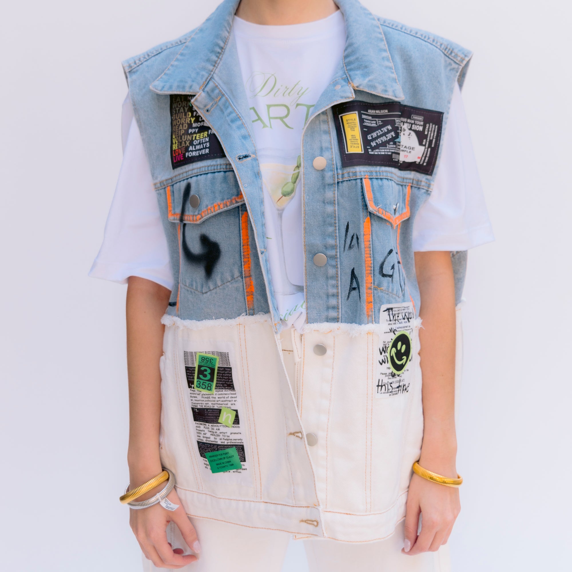 Chaleco blanco graffiti denim