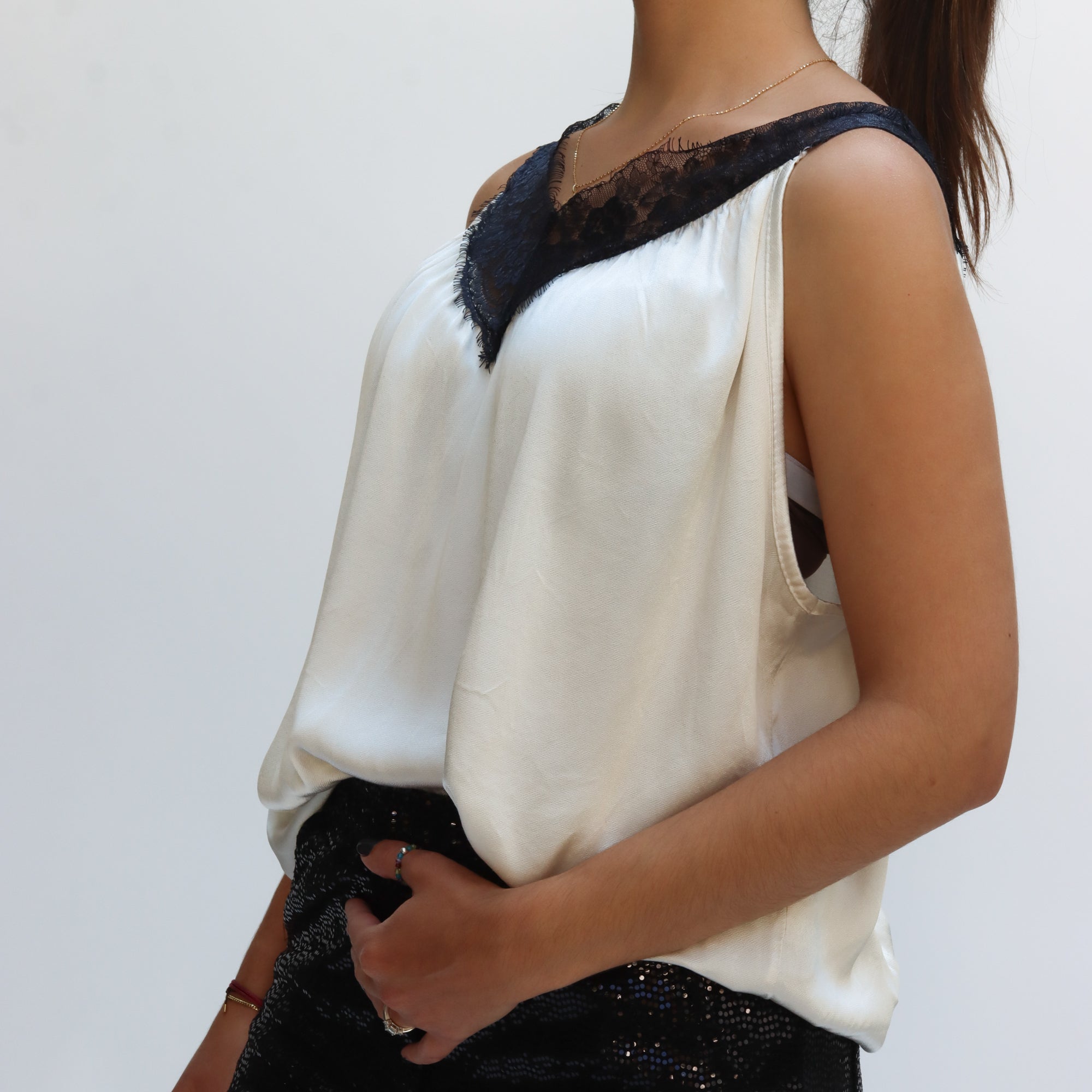 Top de Tirantes con Encaje Crema