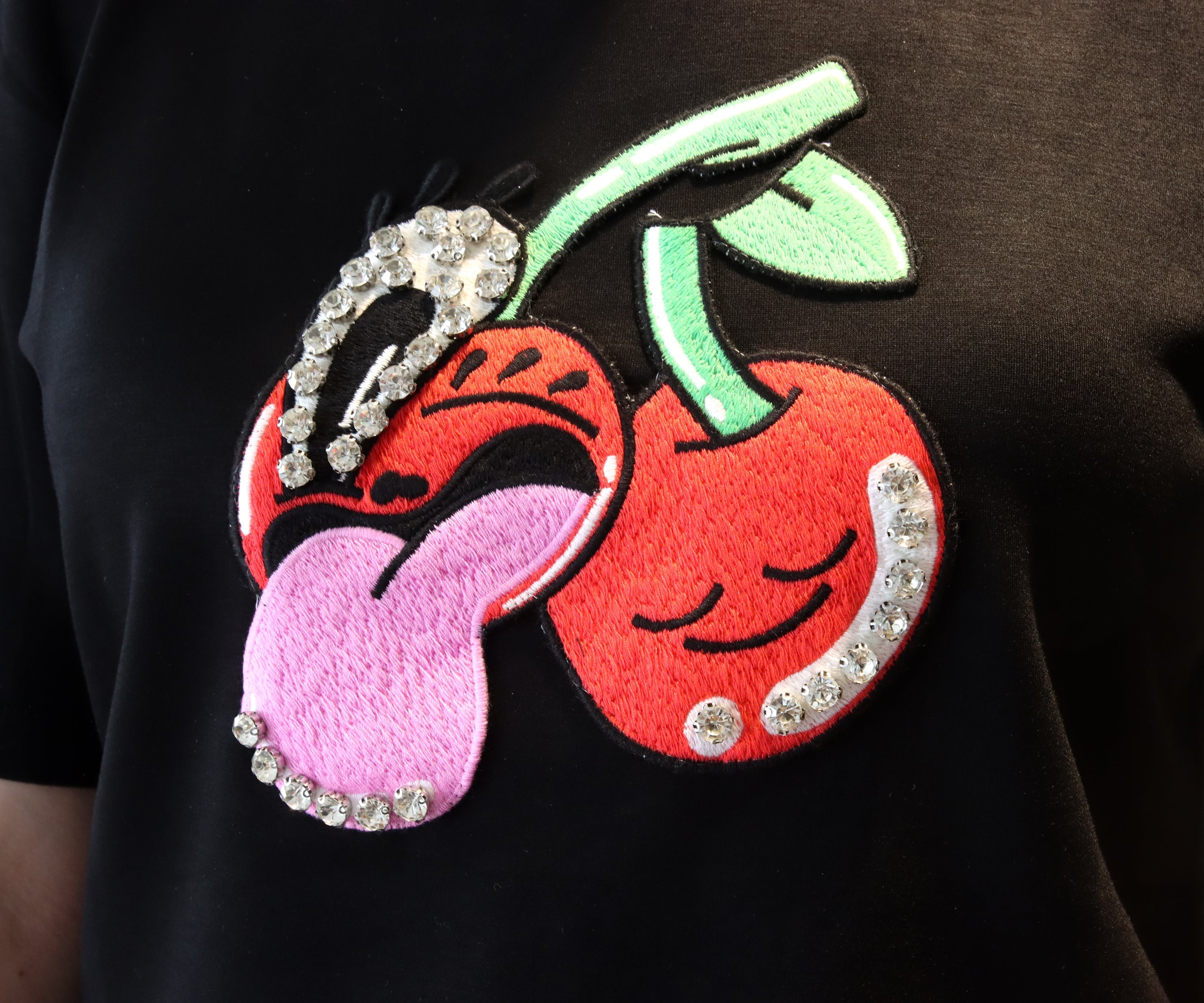 Blusa Blanca Cerezas