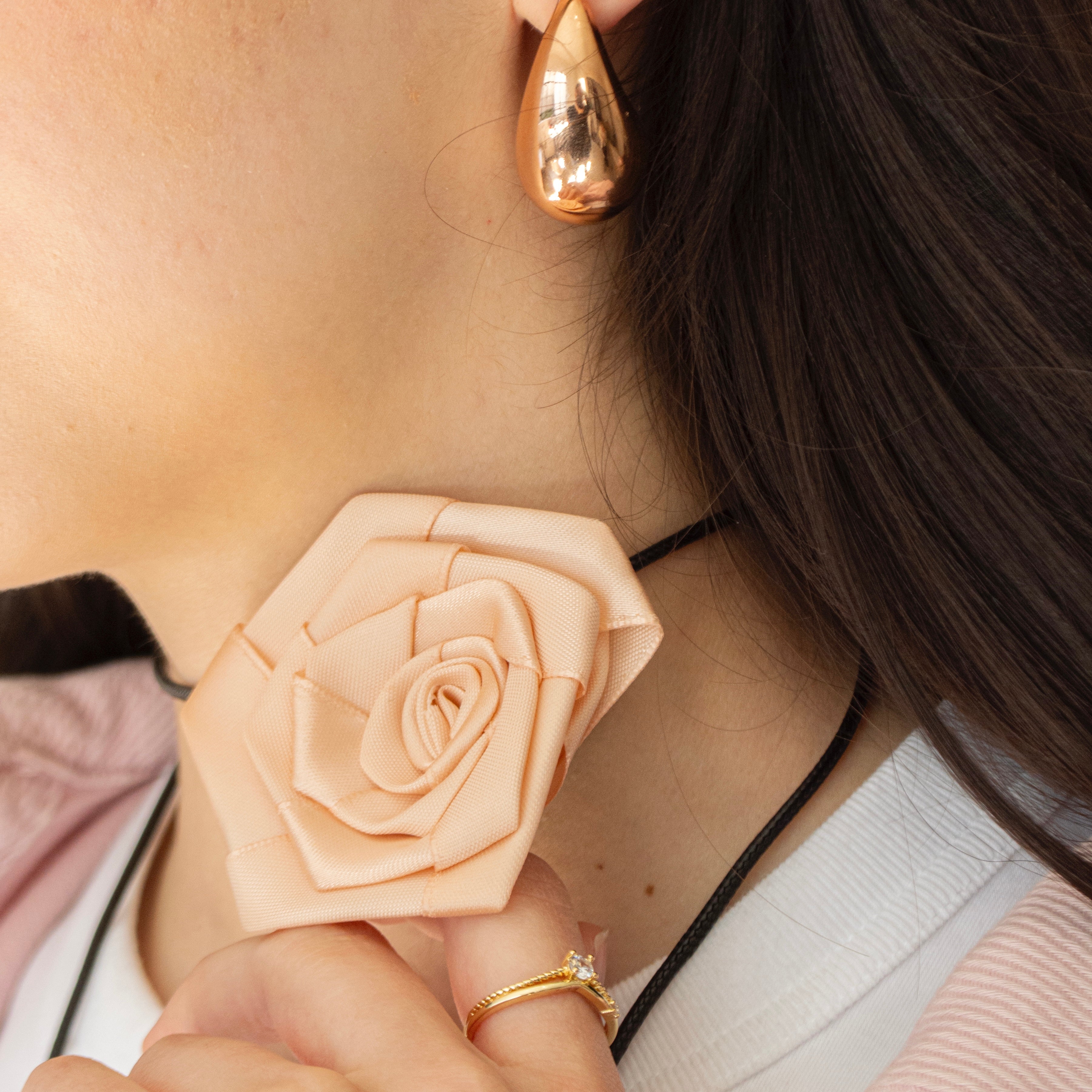 Choker de Rosa Chico