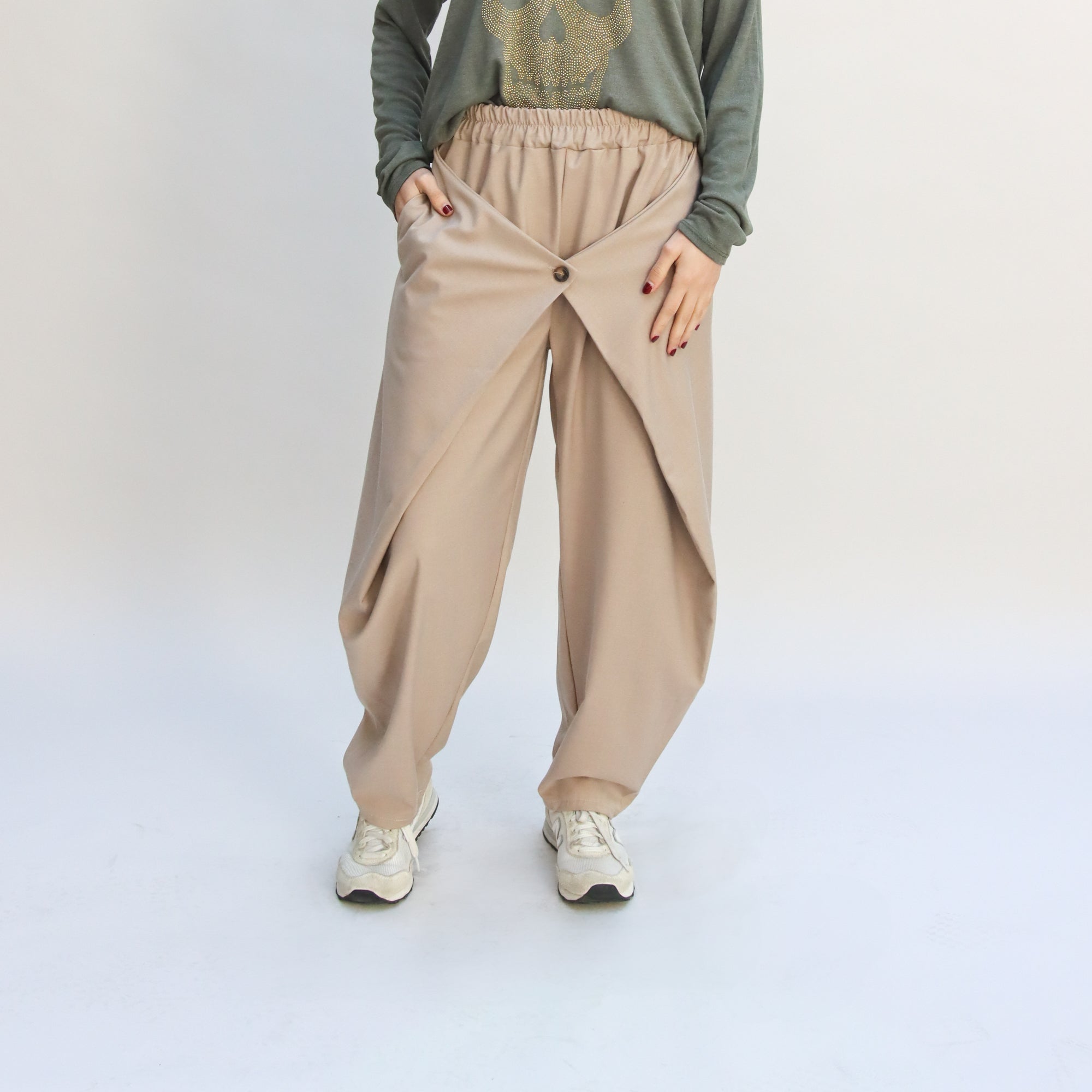 Pantalón Amarre Botón Frente Beige