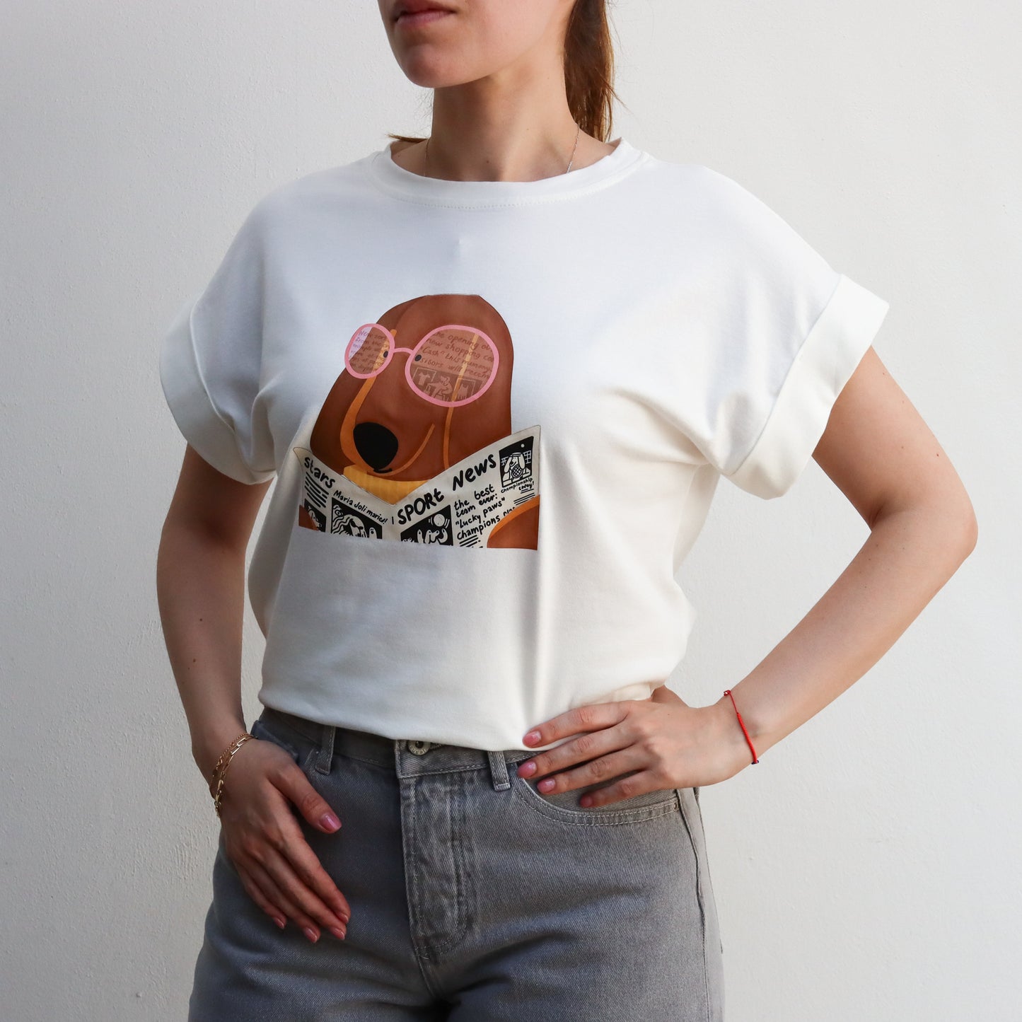 T-shirt blanca newspaper