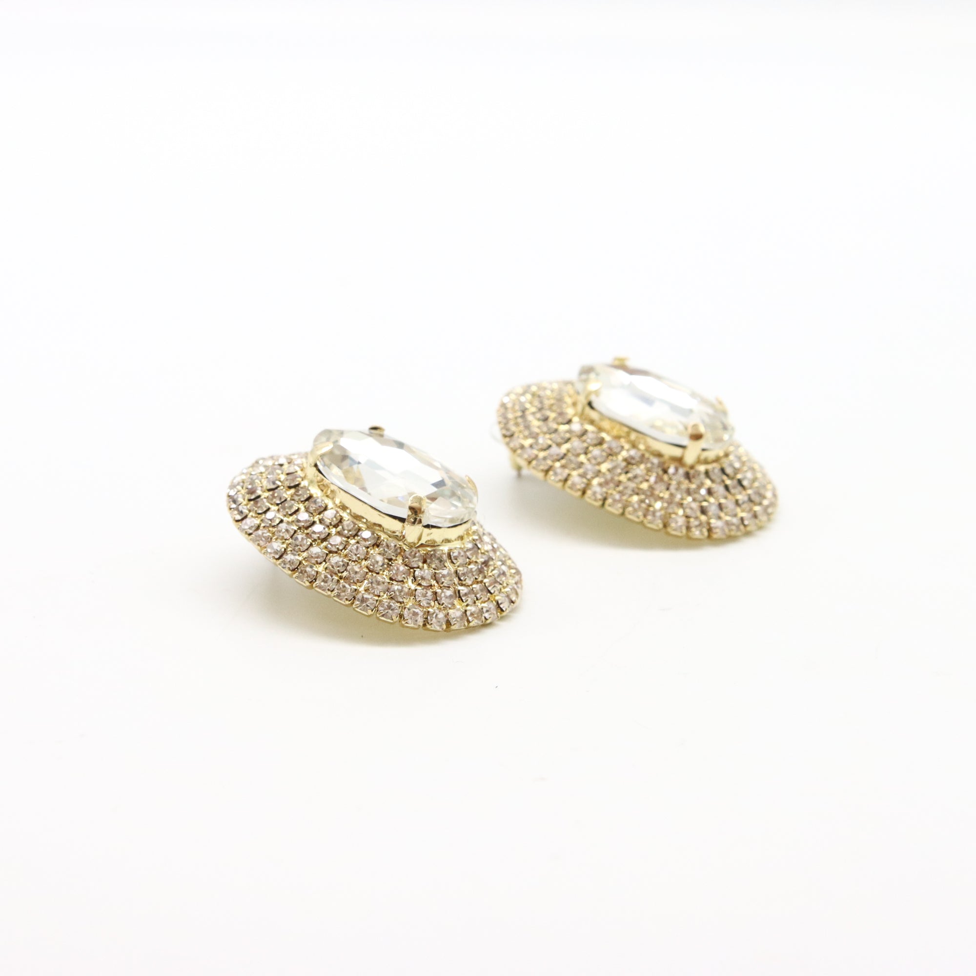 Aretes Circulares Brillantes con Baño de Rodio y Centro de Cristal Facetado