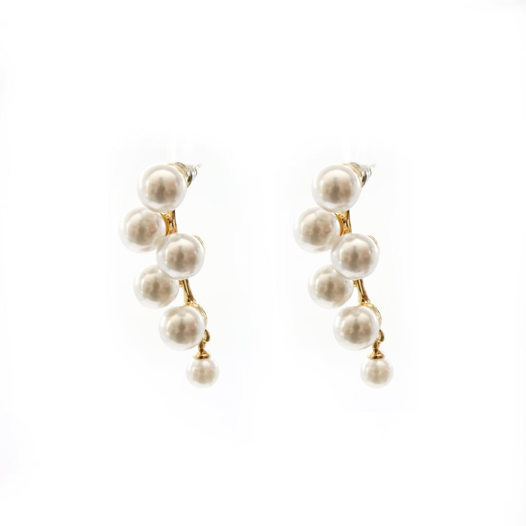 Aretes Nube de Perlas Luminosas en Engaste Dorado