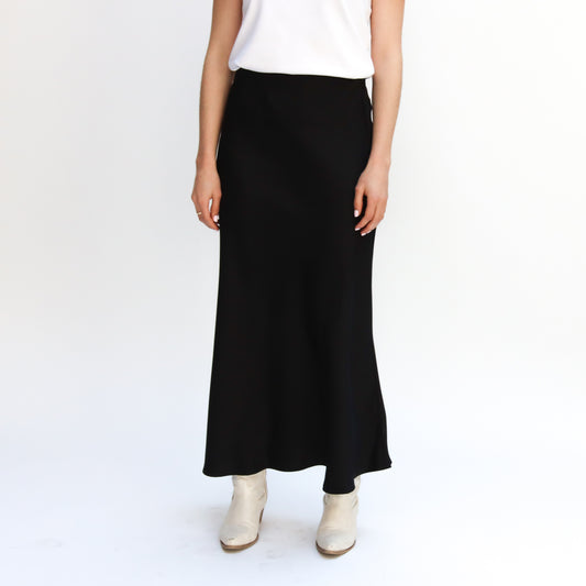 Falda Satin Negra