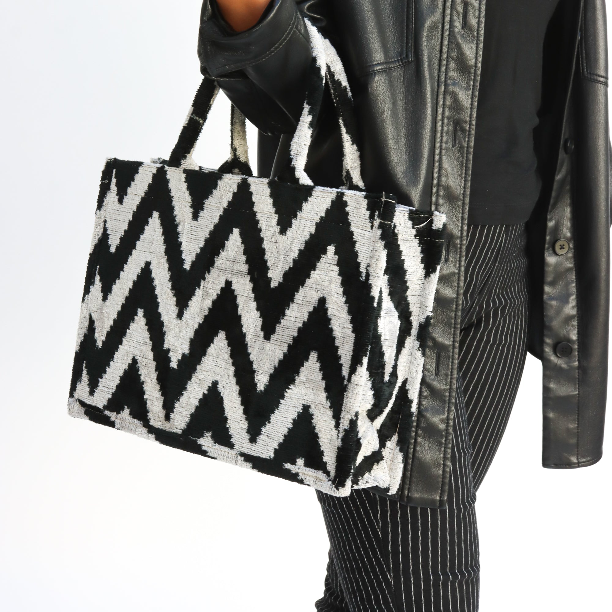 Bolsa Chica Blanco y Negro "Zig Zag"