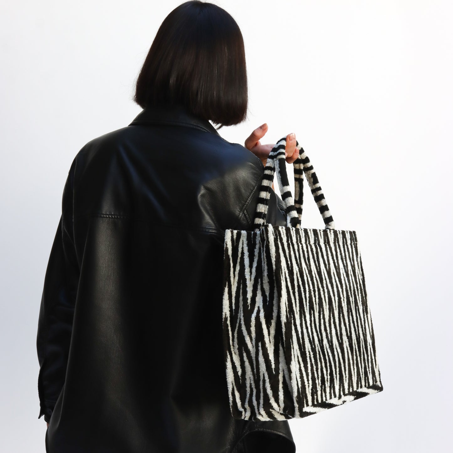 Bolsa Grande Blanco y Negro "Zig Zag"