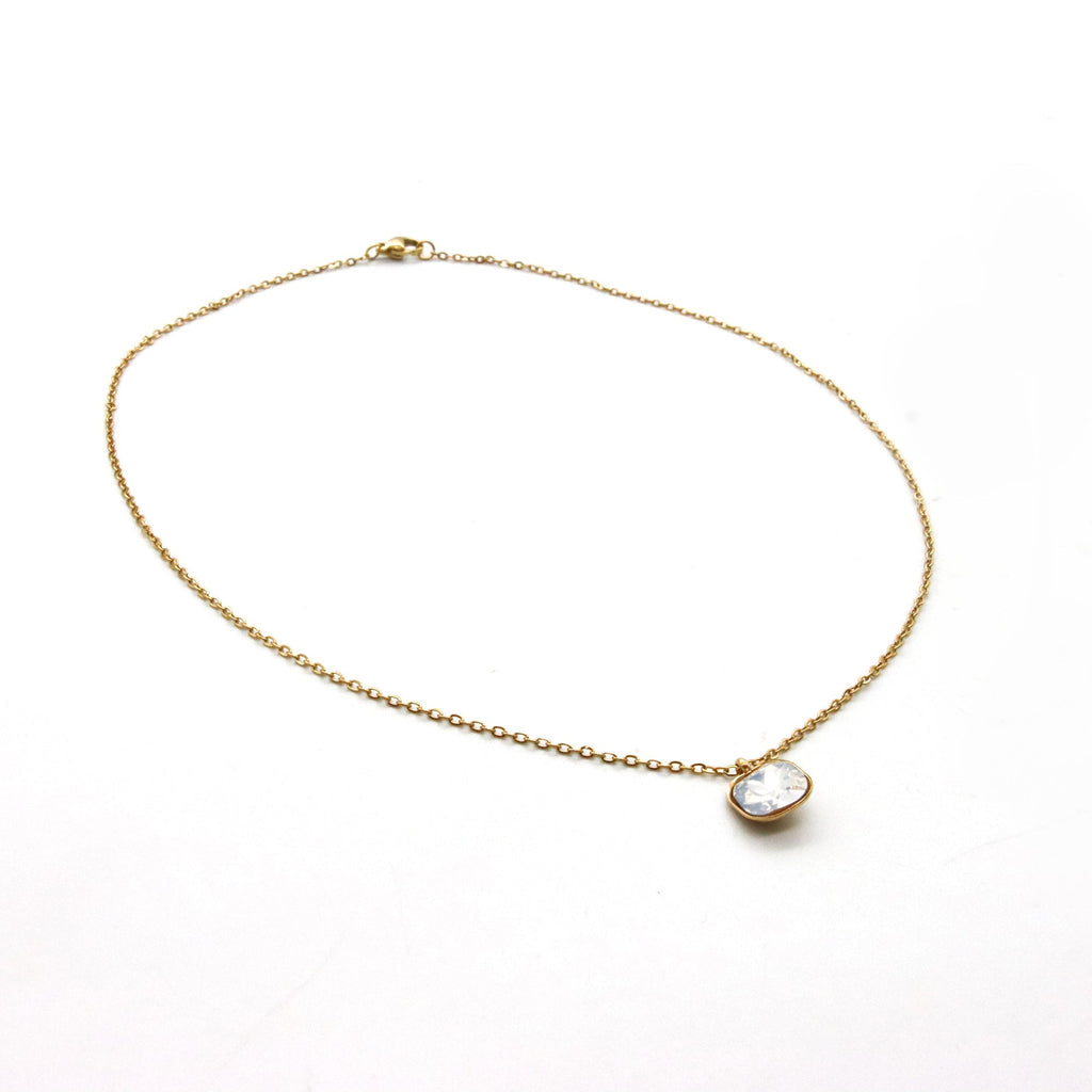 Set collar y aretes Piedra Blanca