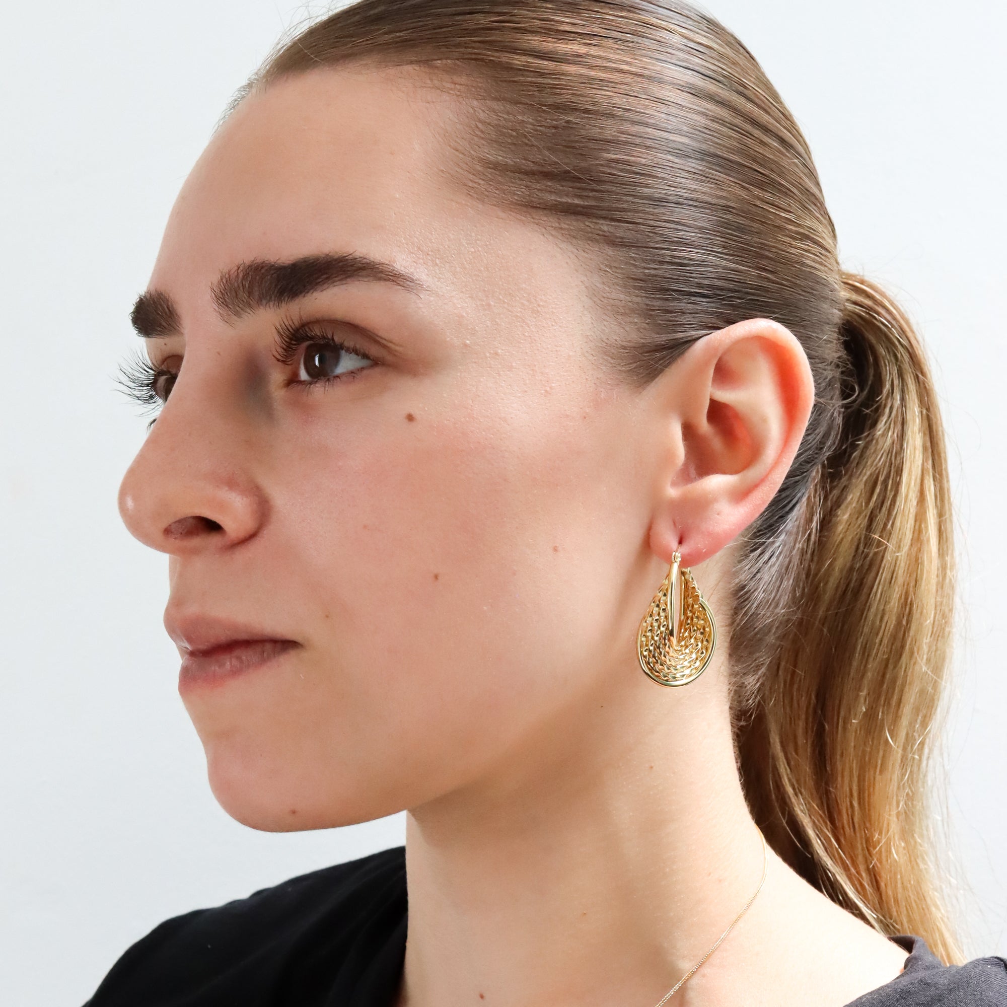 Aretes de Aro Trenzado Dorado