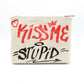 Bolsa Artistica tipo sobre "KISS ME"